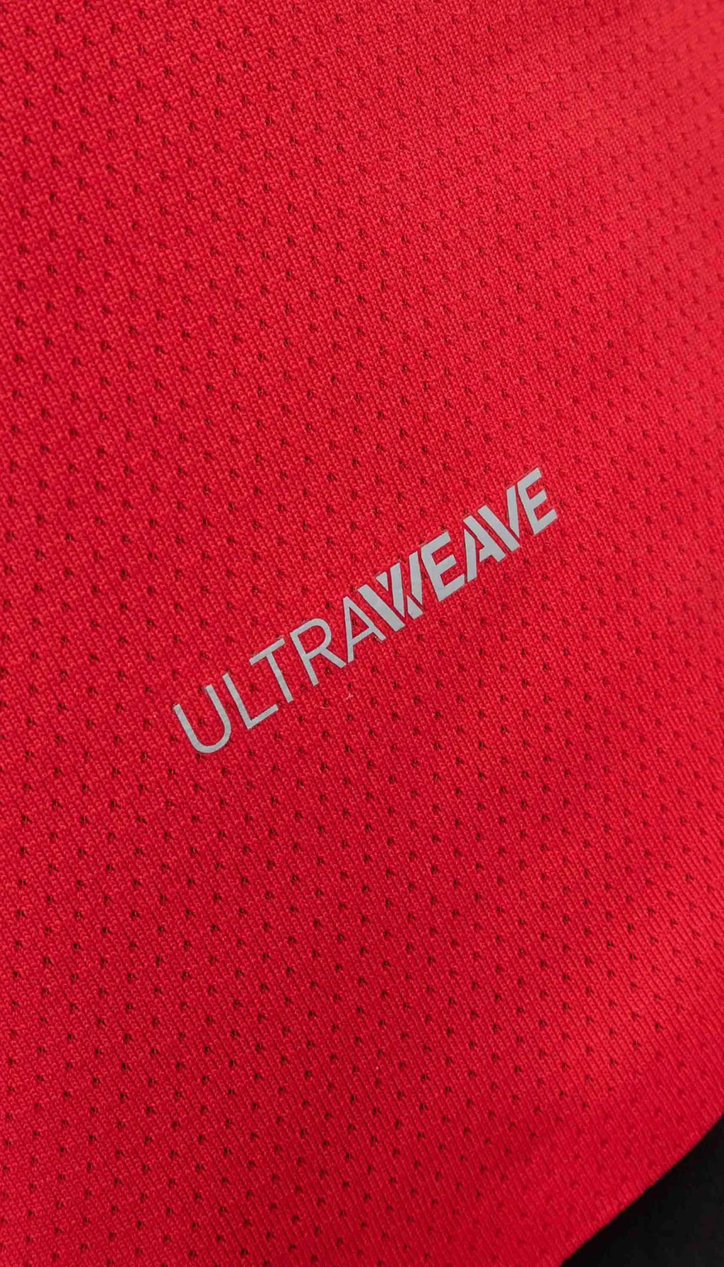 Detalle del tejido ULTRAWEAVE del jersey local AC Milan 2024/25