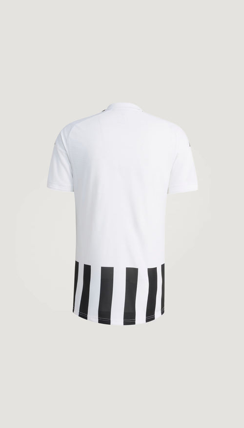 Juventus local 2026/27 versión jugador no oficial — vista posterior