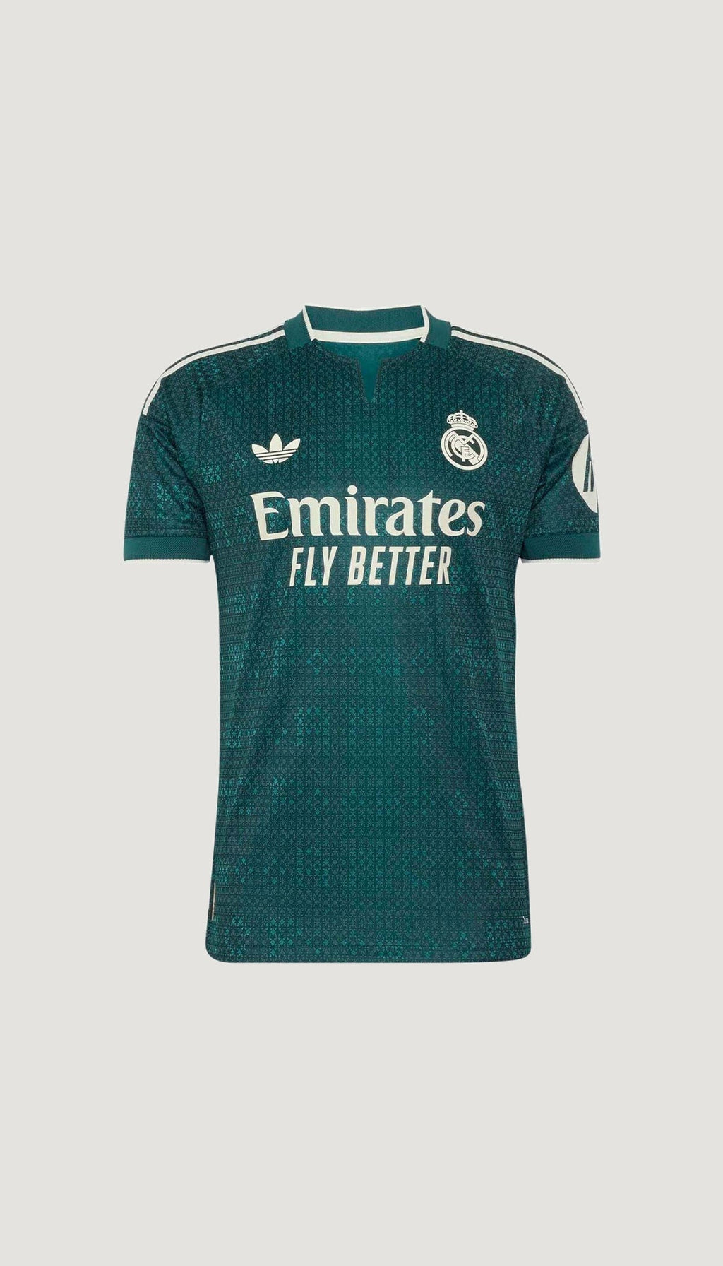 Real Madrid visita 2026/27 versión jugador — vista frontal